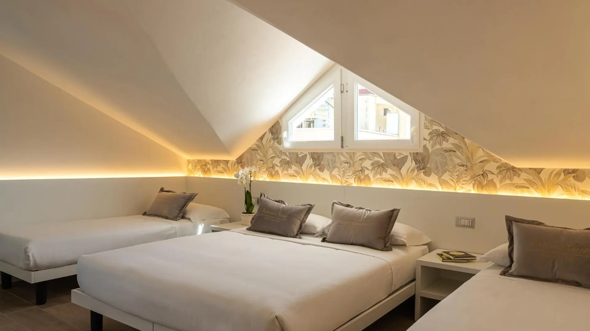 Inaugurazione 2024 - La Tua Mansardina A 100 Metri Dal Mare, 2 Camere Da Letto Riccione Appartement